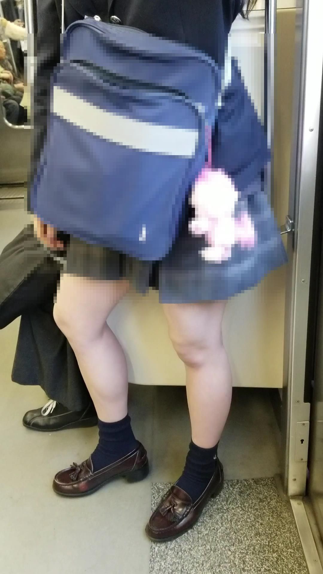 電車内での女子校生の日常vol003 (1)