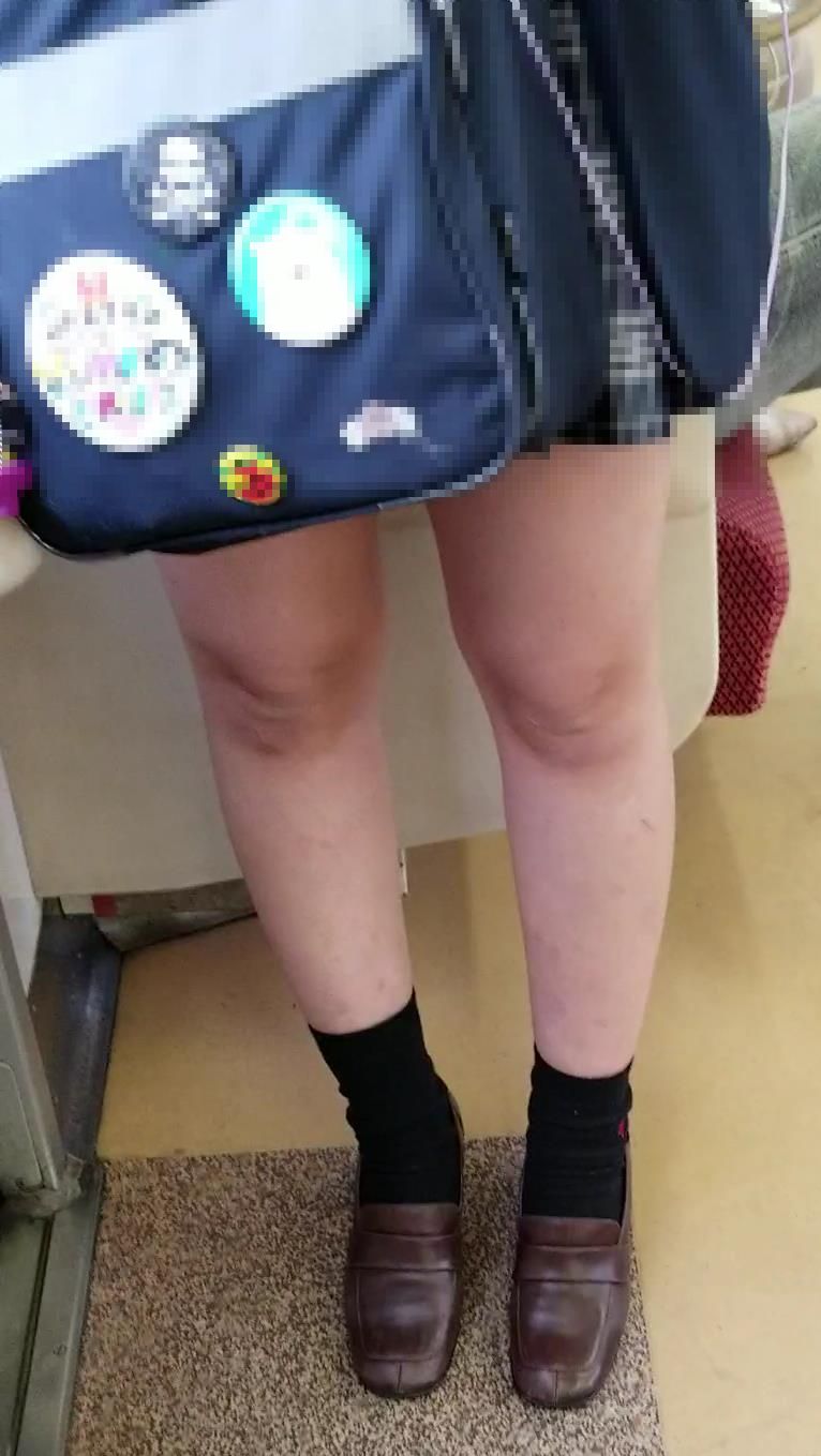 電車内での女子校生の日常vol003 (2)