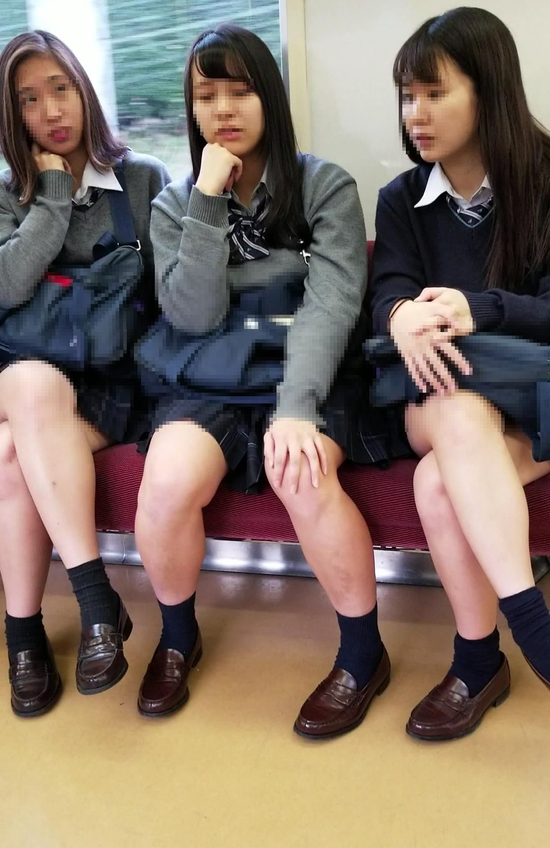 電車内での女子校生の日常vol006 (2)