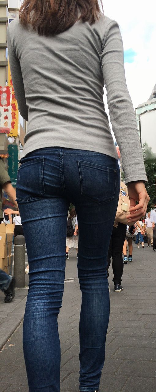 デニムジーパン尻画像｜デニムジーンズを履いてる女性や女の子の画像まとめ３ 50枚