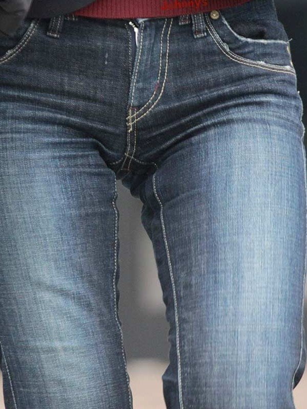 デニムジーパン尻画像｜デニムジーンズを履いてる女性や女の子の画像まとめ４ 50枚