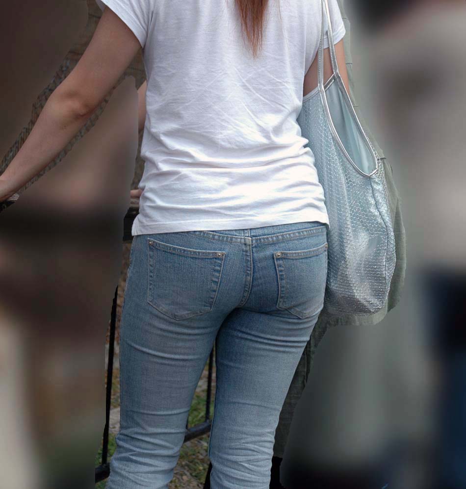 デニムジーパン尻画像｜デニムジーンズを履いてる女性や女の子の画像まとめ１２ 50枚